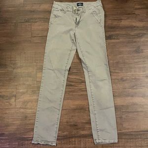 American Eagle Skinny Chino pants